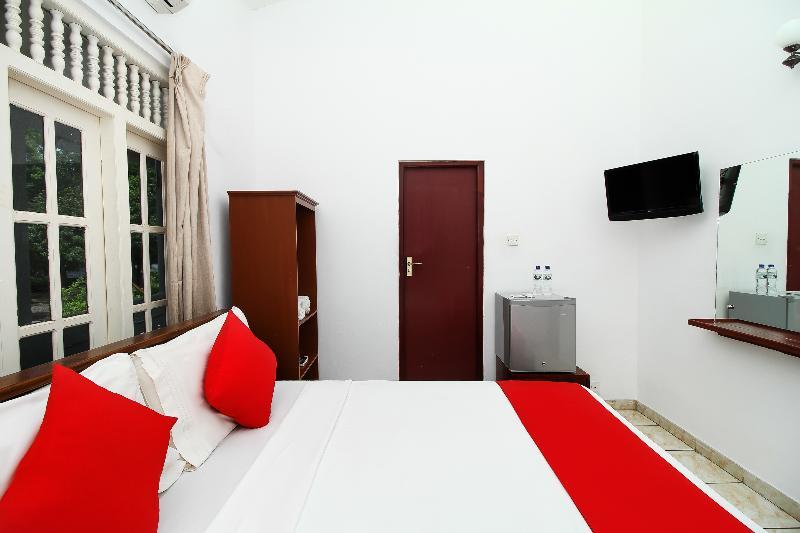 Oyo 347 Hotel Empryean Katunayaka Exterior photo